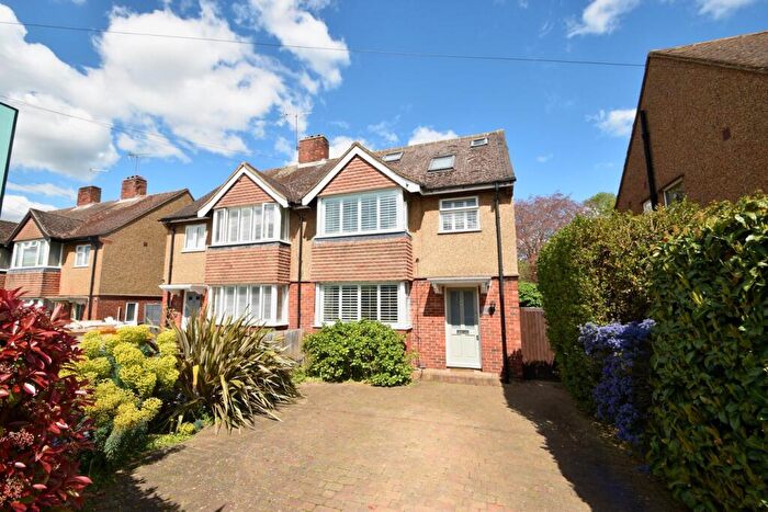 4 Bedroom Semi Detached House For Sale In Grotto Road, Weybridge, KT13