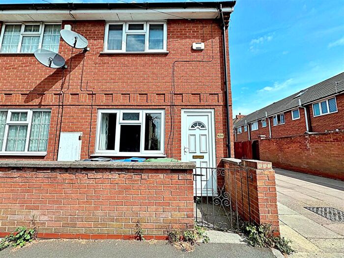 2 Bedroom House For Sale In Sixhills Street, Grimsby, N.E. Lincs, DN32