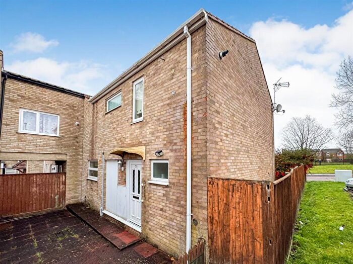 3 Bedroom End Of Terrace House For Sale In Stamford Walk, Corby, NN18