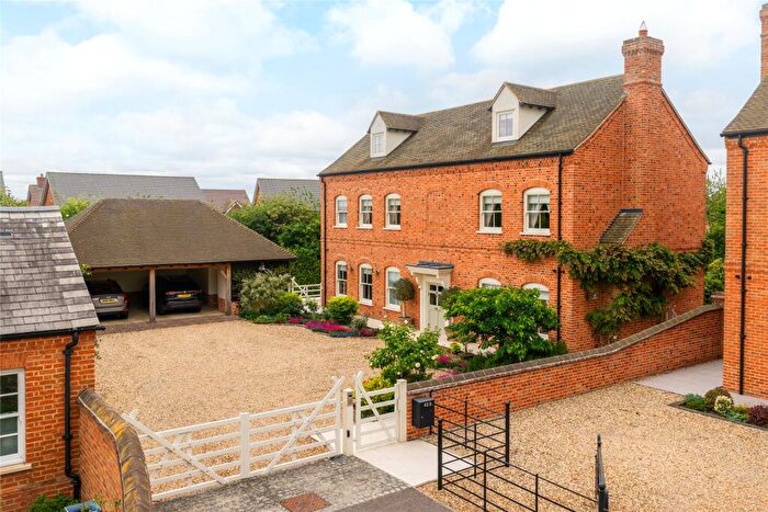 4 Bedroom Detached House For Sale In Royal Oak Lane, Pirton, Hitchin, Hertfordshire, SG5