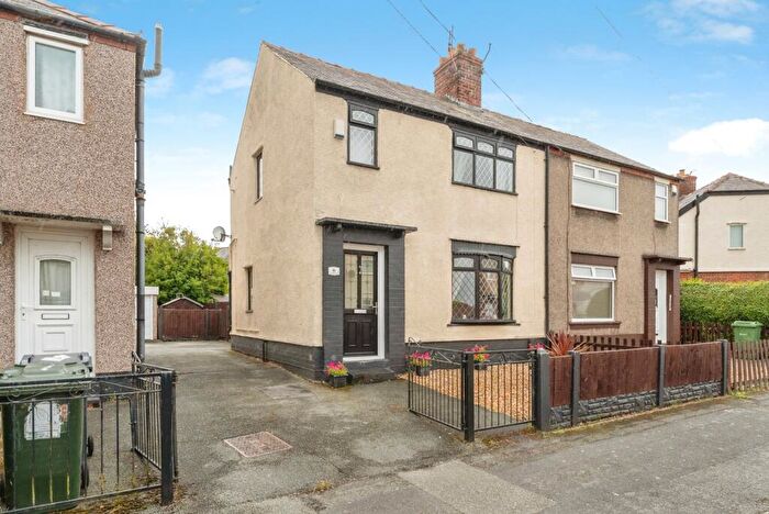 3 Bedroom Semi-Detached House For Sale In Hawthorn Road, Little Sutton, Ellesmere Port, Cheshire, CH66