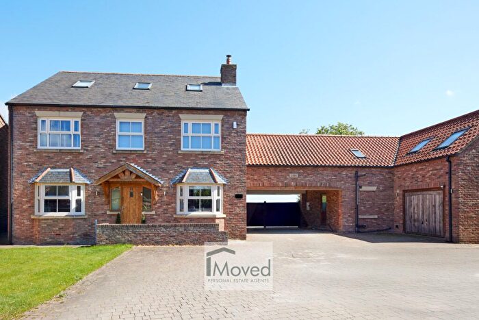 6 Bedroom Detached House For Sale In The Poachers, Breighton, Selby, YO8