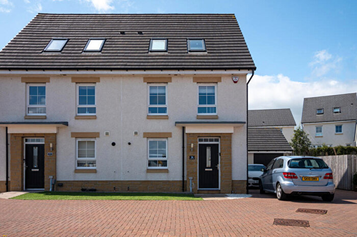 4 Bedroom Semi-Detached House For Sale In Glendale Wynd, Brookfield, PA5