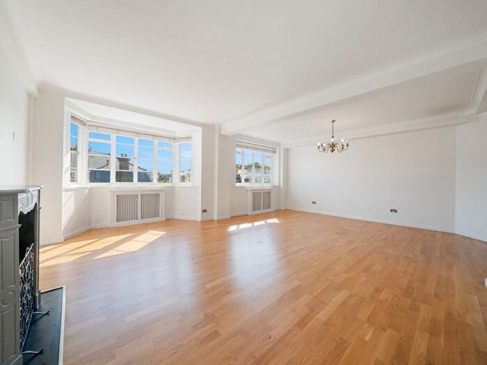 3 Bedroom Flat For Sale In Cottesmore Court, London, W8