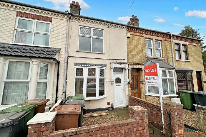 3 Bedroom Terraced House To Rent In Queens Walk, Fletton, Peterborough, PE2