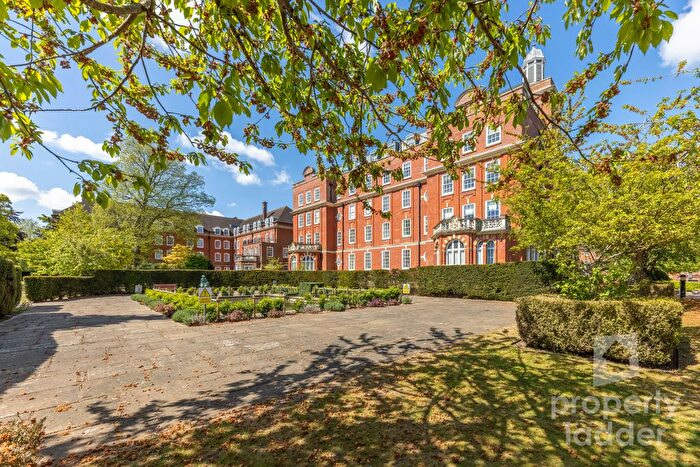 2 Bedroom Flat For Sale In Thomas Wyatt Close, Norwich, NR2