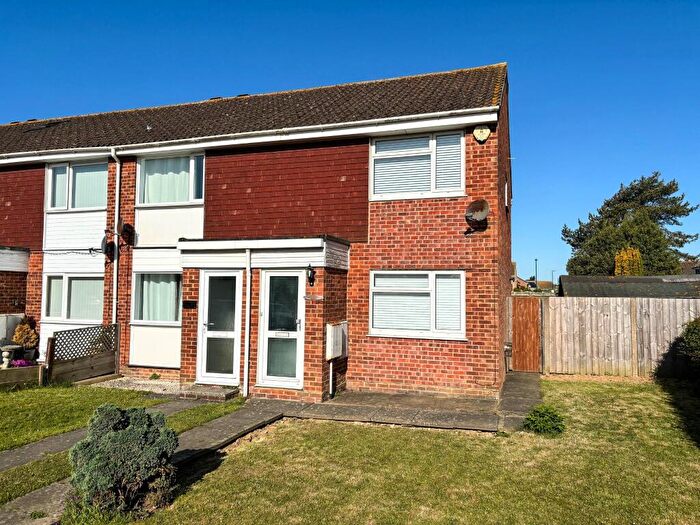 2 Bedroom End Of Terrace House For Sale In Ravens Way, Bognor Regis, PO22