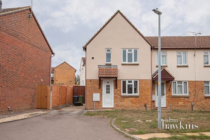 2 Bedroom End Terrace House For Sale In Orchard Mead, Royal Wootton Bassett, SN4
