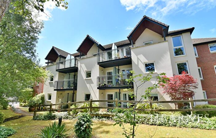1 Bedroom Retirement Property For Sale In Ringwood Road, Ferndown, BH22