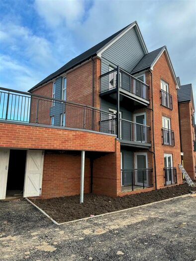 2 Bedroom Apartment To Rent In Dearman Crescent, Hythe, CT21