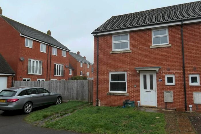 3 Bedroom Semi-Detached House To Rent In Boddington Drive, Kingsway, Gloucester, GL2