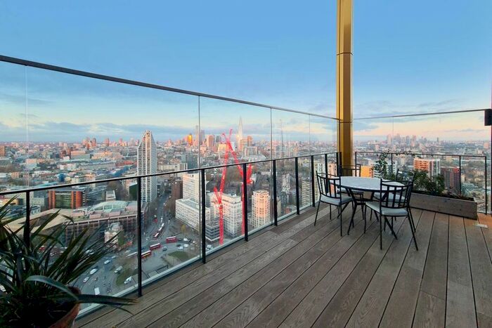 3 Bedroom Flat To Rent In St. Gabriel Walk, Elephant And Castle, London, SE1