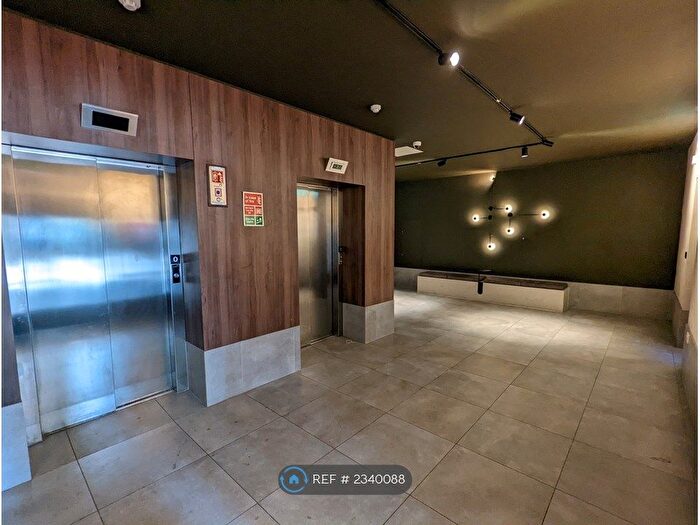 2 Bedroom Flat To Rent In Dyche Street, Manchester, M4