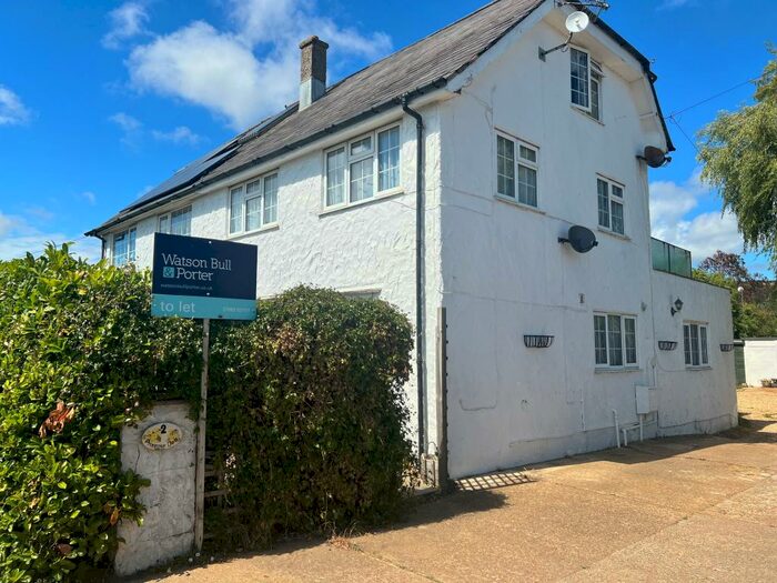 4 Bedroom Semi-Detached House To Rent In Main Road, Arreton, PO30