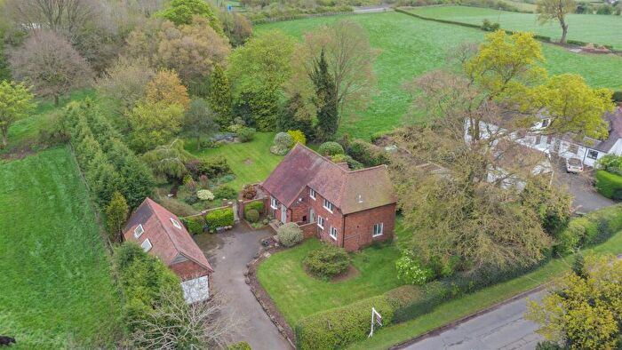 3 Bedroom Detached House To Rent In Weeford Road, Sutton Coldfield, B75