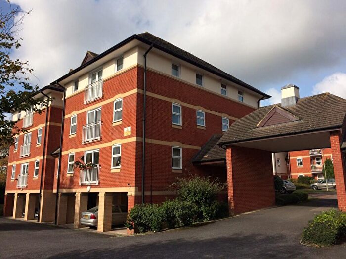2 Bedroom Flat To Rent In Jackman Close, Abingdon, OX14