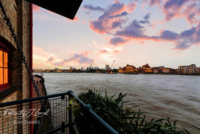 2 Bedroom Flat For Sale In Globe Wharf, SE16