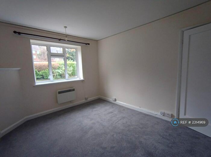2 Bedroom Flat To Rent In Havenfield Court, High Wycombe, HP13