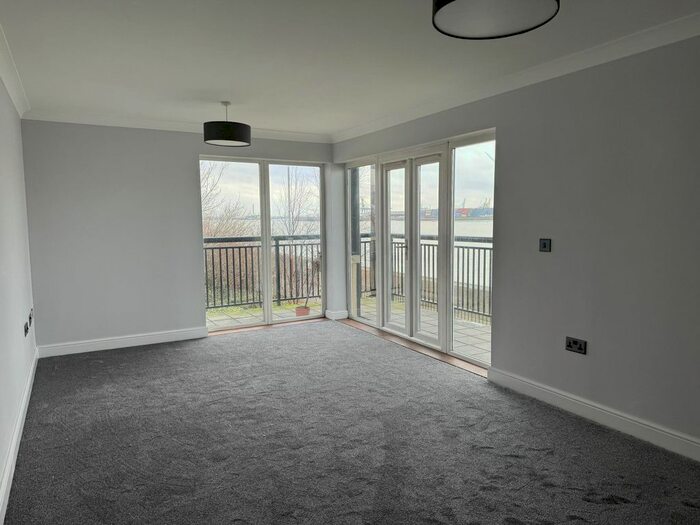 2 Bedroom Flat To Rent In Clifton Marine Parade, Gravesend, DA11
