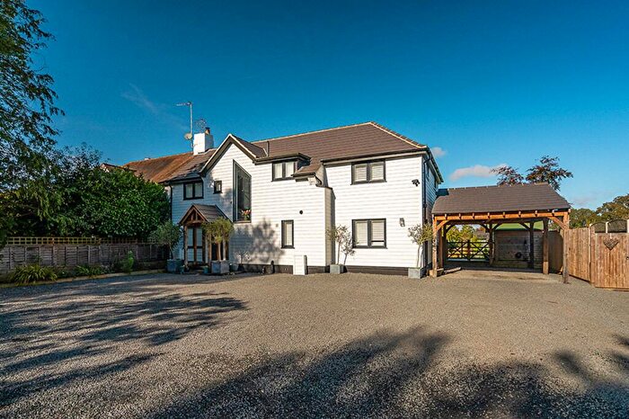 4 Bedroom Semi-Detached House For Sale In Goatsmoor Lane, Stock, CM4