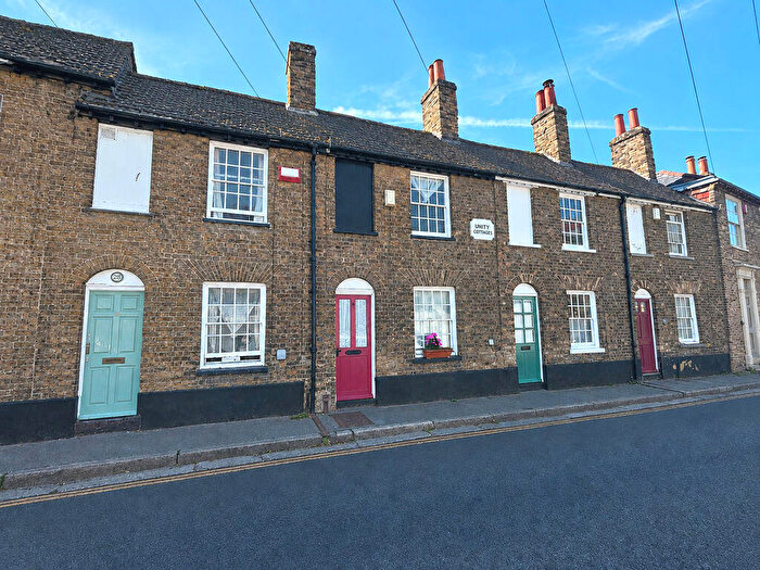 2 Bedroom Terraced House For Sale In Sandwich, CT13