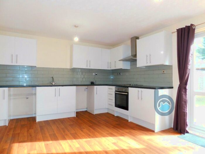 4 Bedroom Terraced House To Rent In Bifield, Peterborough, Cambridgeshire, PE2
