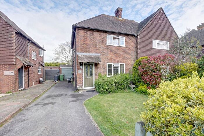 3 Bedroom Semi-Detached House For Sale In Hawks Town Crescent, Hailsham, BN27