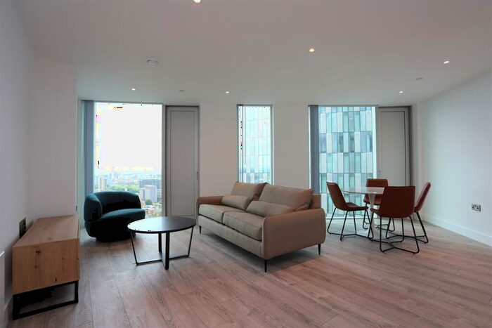 2 Bedroom Apartment To Rent In Thr, M15