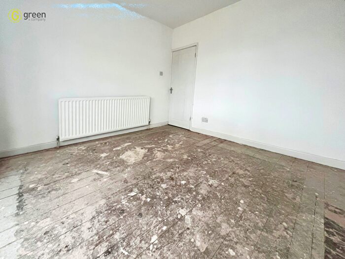 2 Bedroom Semi-Detached House For Sale In Foden Road, Great Barr, Birmingham, B42