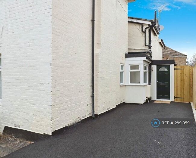 1 Bedroom Flat To Rent In Tamworth Road, Bournemouth, BH7