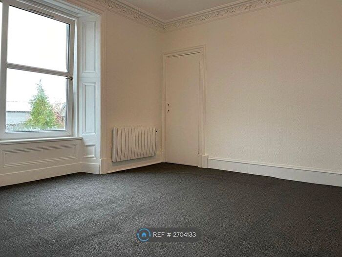 1 Bedroom Flat To Rent In Strathmartine Road, Dundee, DD3