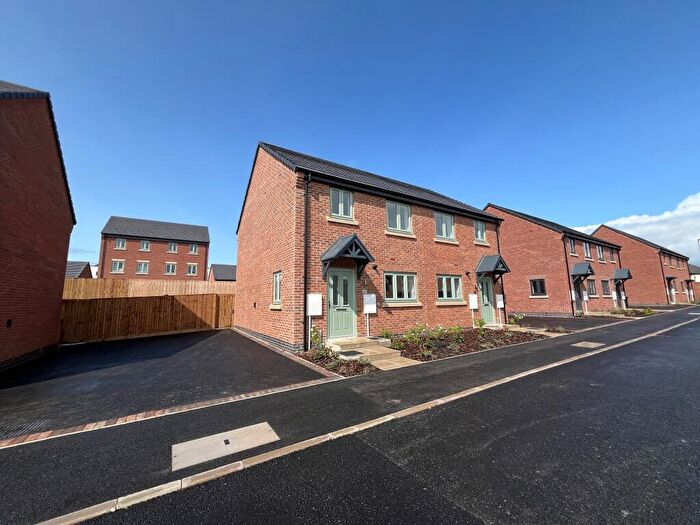 3 Bedroom House To Rent In Canons Close, NN17