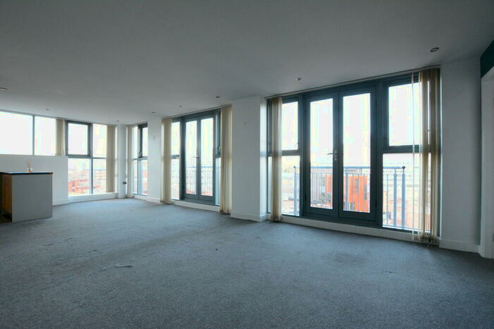 2 Bedroom Apartment To Rent In Castle Exchange, Broad Street, Nottingham, NG1