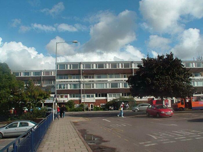 3 Bedroom Flat To Rent In Woodcote House, Queen Street, Hitchin, SG4