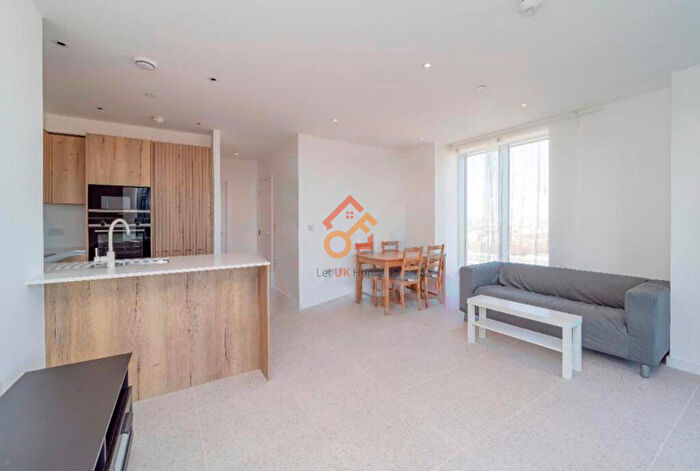1 Bedroom Flat To Rent In Jacquard Point, Tapestry Way, London, E1