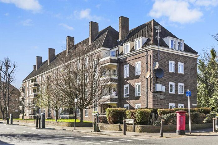 2 Bedroom Flat For Sale In Connaught Road, Stroud Green, N4