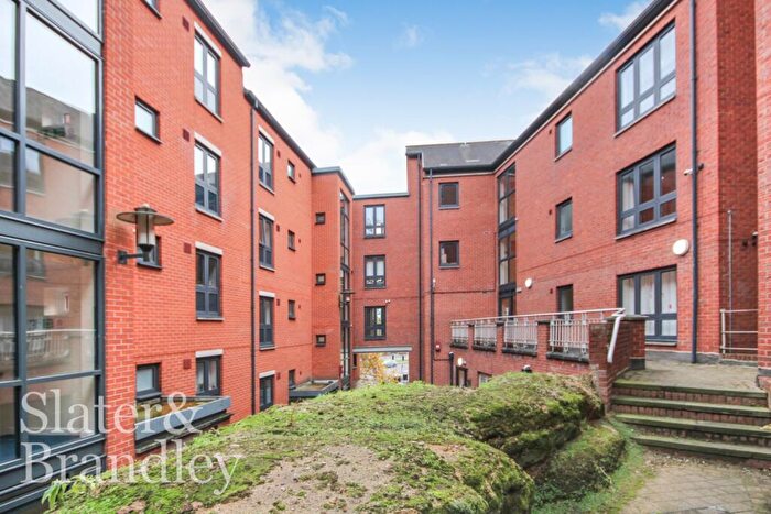 2 Bedroom Apartment To Rent In Chardlace Walk, Nottingham, Nottinghamshire, NG1