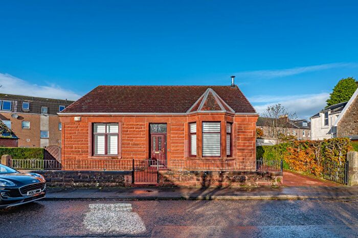 3 Bedroom Bungalow For Sale In Cardowan Drive, Stepps, Glasgow, G33