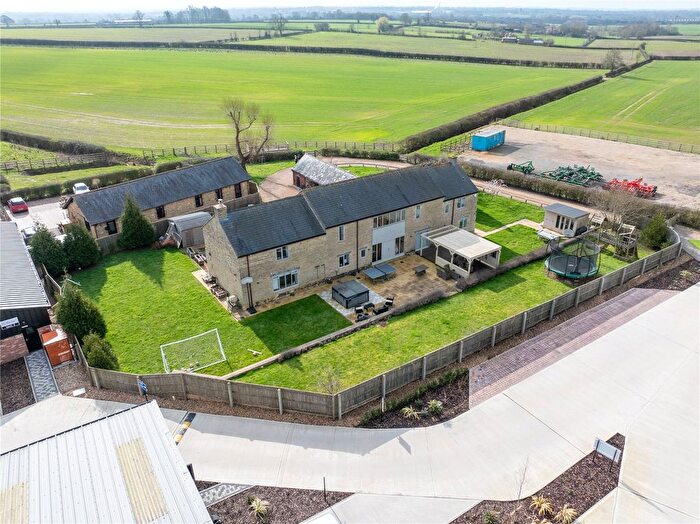 4 Bedroom Barn Conversion For Sale In Pineham Farm, Haversham, Milton Keynes, Buckinghamshire, MK19