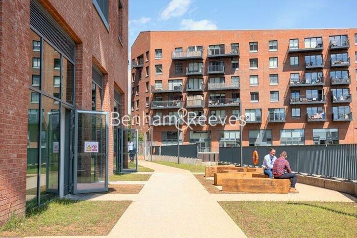 Studio To Rent In Makers Yard, London, E3