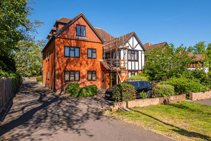 2 Bedroom Apartment For Sale In Epsom Road, Sutton, SM3