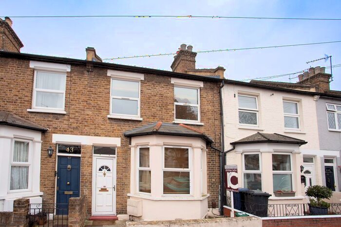 2 Bedroom Terraced House To Rent In Coningsby Road, London, W5