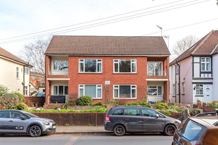 2 Bedroom Apartment For Sale In Canford Lane, Bristol, BS9