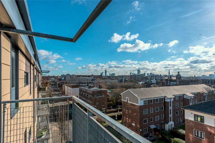 2 Bedroom Apartment To Rent In Kings Quarter, Copenhagen Street, London, N1