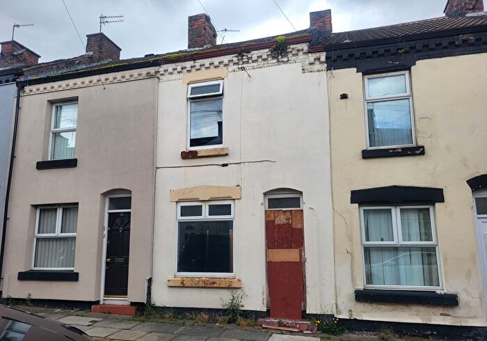 2 Bedroom Terraced House For Sale In Handfield Street, Liverpool, Merseyside, L5