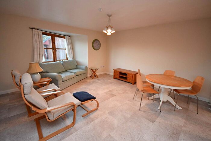 2 Bedroom Flat To Rent In Mackintosh Place, Inverness, IV2
