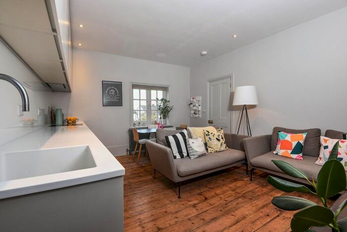 1 Bedroom Flat To Rent In Thames Mead, Windsor, SL4