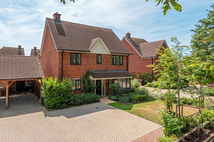 4 Bedroom Detached House For Sale In Hinxhill Road, Willesborough, TN24