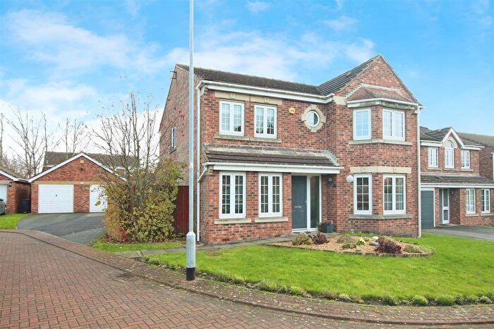 4 Bedroom Detached House For Sale In Castle Lodge Garth, Rothwell, Leeds, LS26