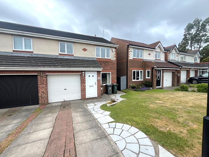 3 Bedroom Property To Rent In Monks Wood, North Shields, NE30